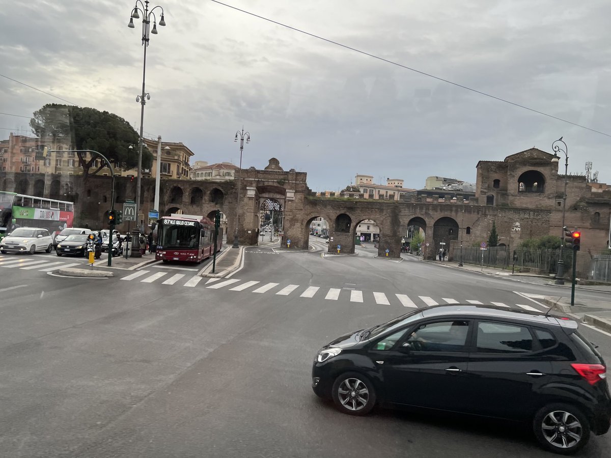ScienceTech's tweet image. Day 1: Take a look at scenic Rome, as we make our way to our tour sites for day 1.