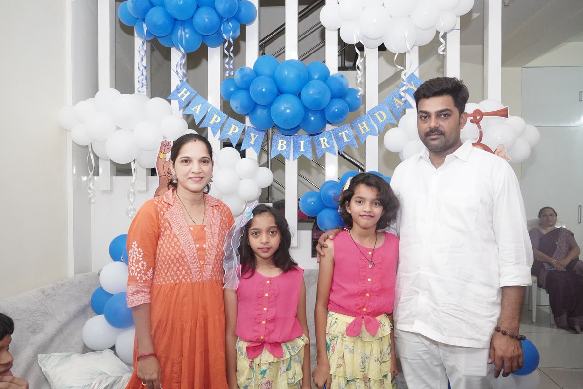 bjpneelrao's tweet image. દીકરી એટલે ઈશ્વર ના આશીર્વાદ નહી,
દિકરી એટલે આશીર્વાદમાં મળેલ ઈશ્વર.

શ્રી અને શક્તિ ના જન્મદિવસ નિમિતે પરિવારજનો અને સ્નેહીજનો સાથે ઉમળકાભેર ઉજવણી કરી.