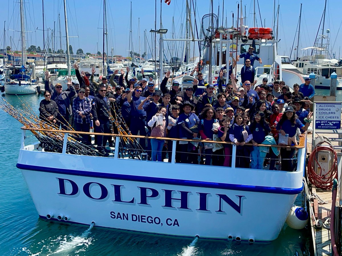 FBISanDiego's tweet image. #FBISanDiego agents attended Habor Police Department&apos;s 3rd annual &quot;Fish with a Cop.&quot; The event aims to foster positive interactions between students and law enforcement officers. 

Thank you to our partners for the invitation to attend this meaningful event!