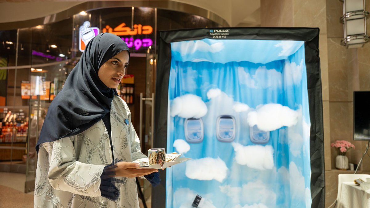 نظم قسم الإعلام والصناعات الإبداعية فعالية “تصميم وإعلام: إبداع بلا حدود”، احتفاءً بإبداعات طالبات الإعلام، حيث قدمن مجموعة من المشاريع المتميزة التي عكست شغفهن وموهبتهن في مجالات التصميم والإنتاج الإعلامي.