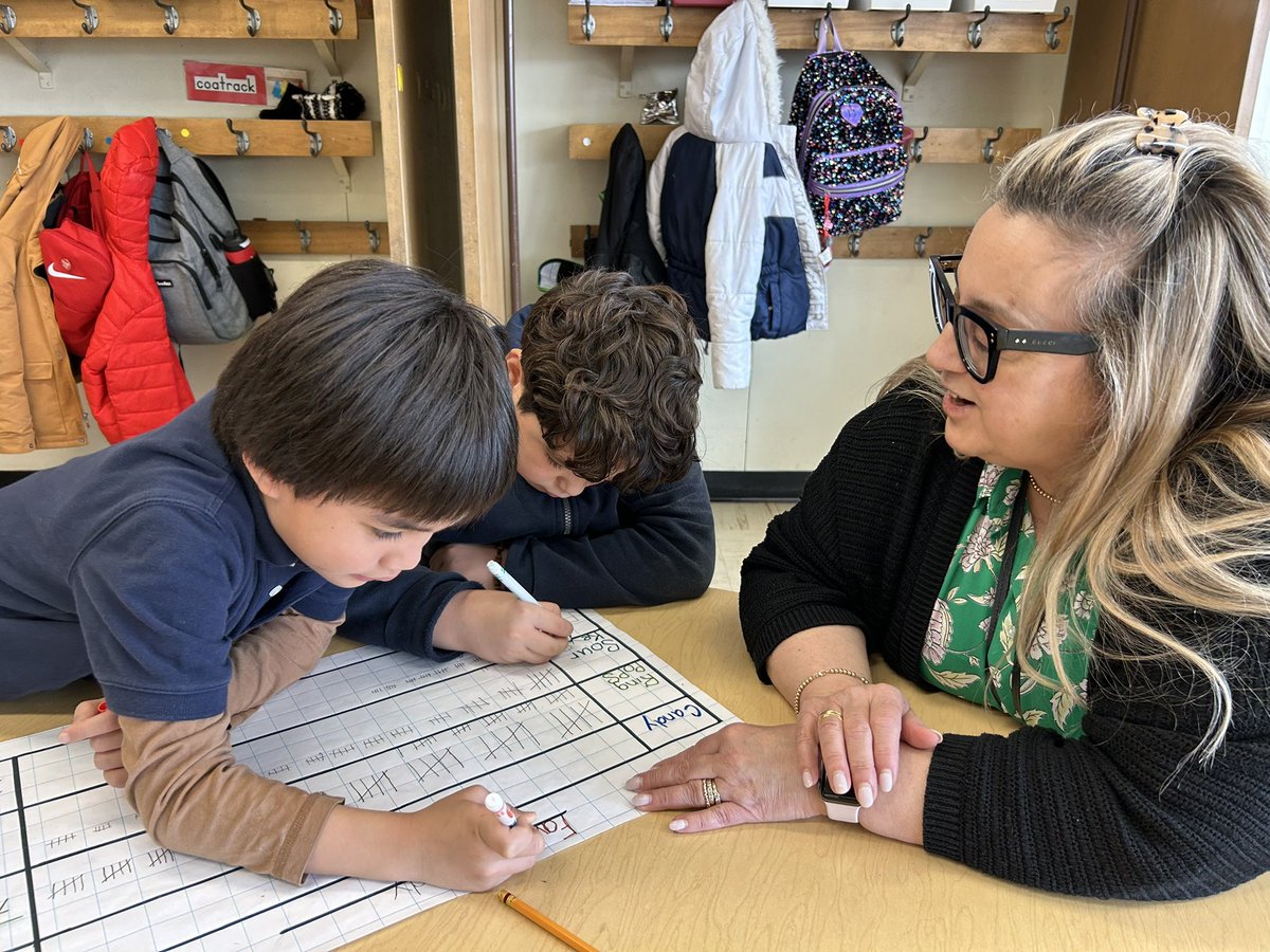 Piotrok's tweet image. Team 218 has a visit from our Principal @4catholiced during our math class. Thanks for your help Ms. D with finalizing our survey graph work! @TCDSB @TCDSB_RDAddario @TrusteeDAmico @Maria3397143141