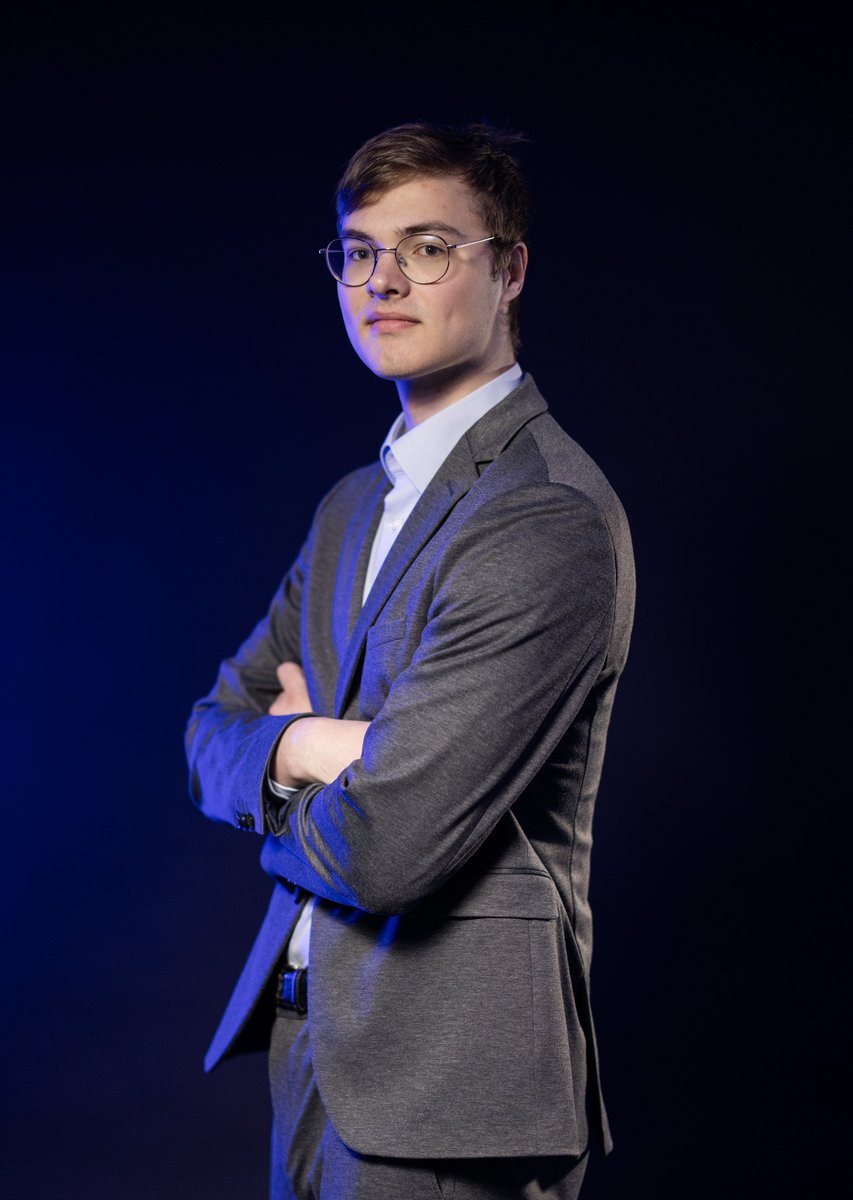 Wenn wir den Begriff ein wenig großzügig auslegen, und als Fans machen wir das einfach mal, dann wird dies, Mitte Juli 2025, sein erstes Superturnier: Frederik Svane ist Teil des illustren Felds des Masters in Biel! Vincent Keymer diesmal nicht dabei.

perlenvombodensee.de/forum/topic/sc…
