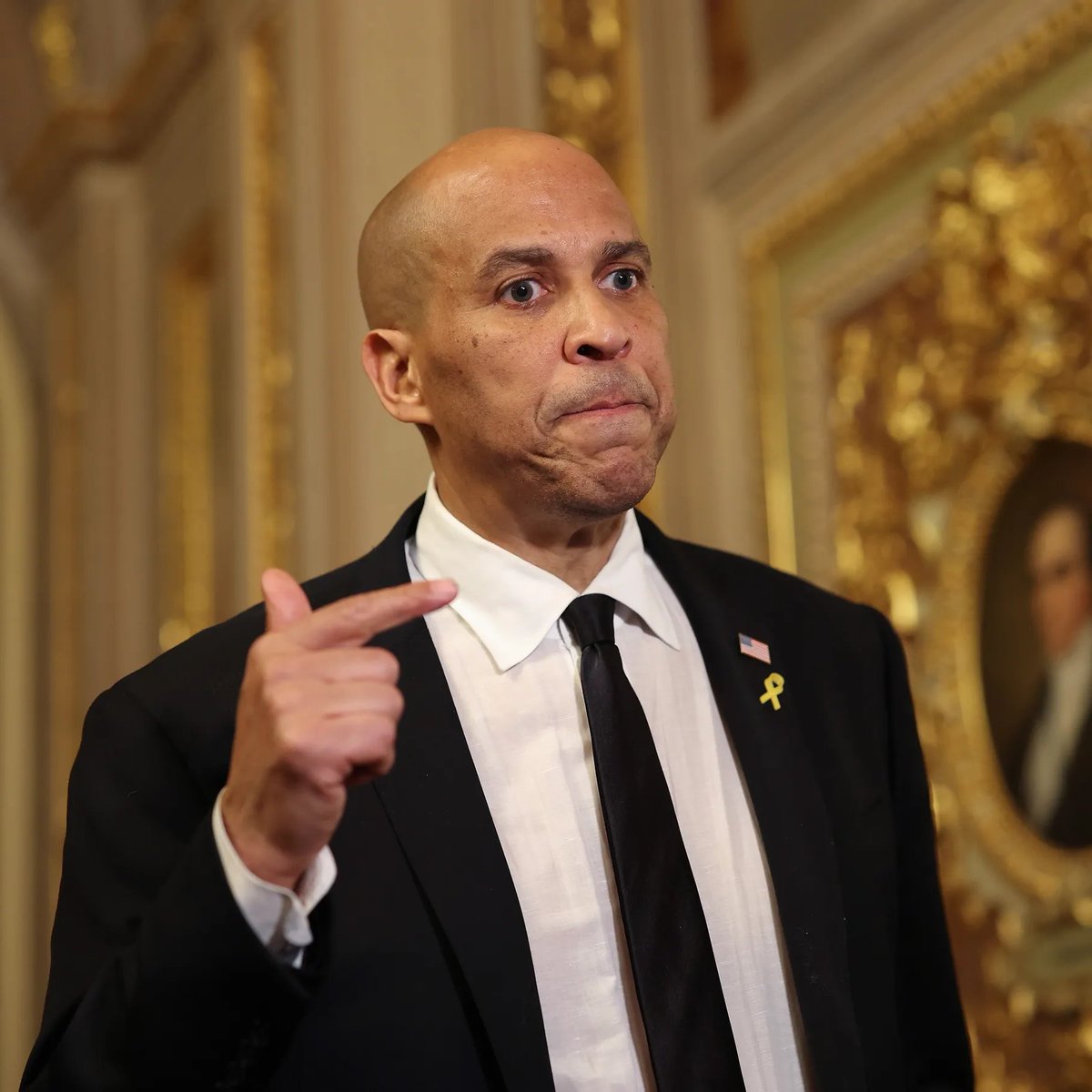 EricLDaugh's tweet image. JUST IN: Senator Cory Booker (D-NJ) looks to lead a trip to El Salvador to push for the release and return of Kilmar Abrego Garcia - Axios