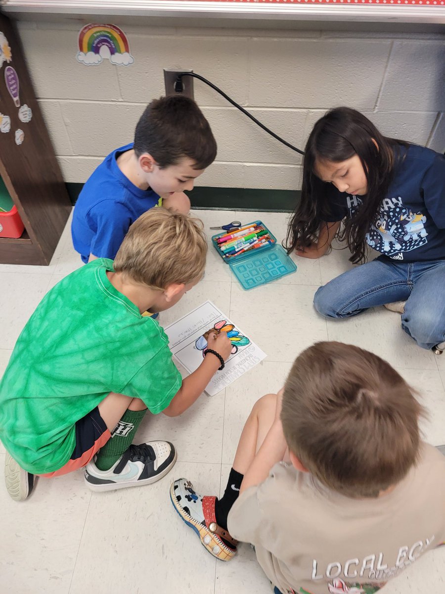 I love watching little ones collaboratively designing projects together! Egg drop challenge planning in progress! #PBL #STEM #Mvesgainesville