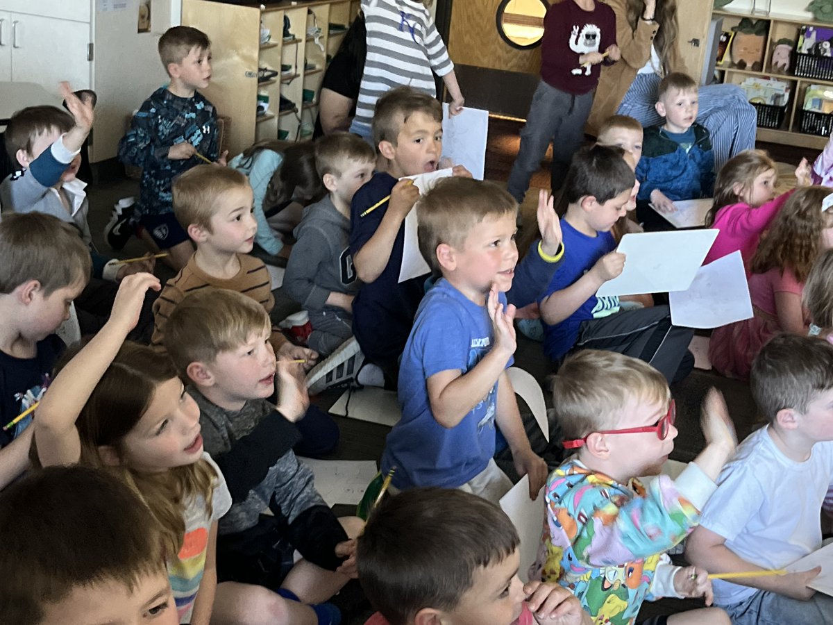 LibertyEdFdn's tweet image. We’re thrilled to bring the joy of reading to 700 kindergarteners this week! Each student in our 11 @LIBERTYSCHOOLS elementary schools get a copy of Peach and Plum: Here We Come by author & @LHSJAYS grad Tim McCanna—plus a fun Zoom with songs, drawing & stories!📚 #ShineBrightLPS