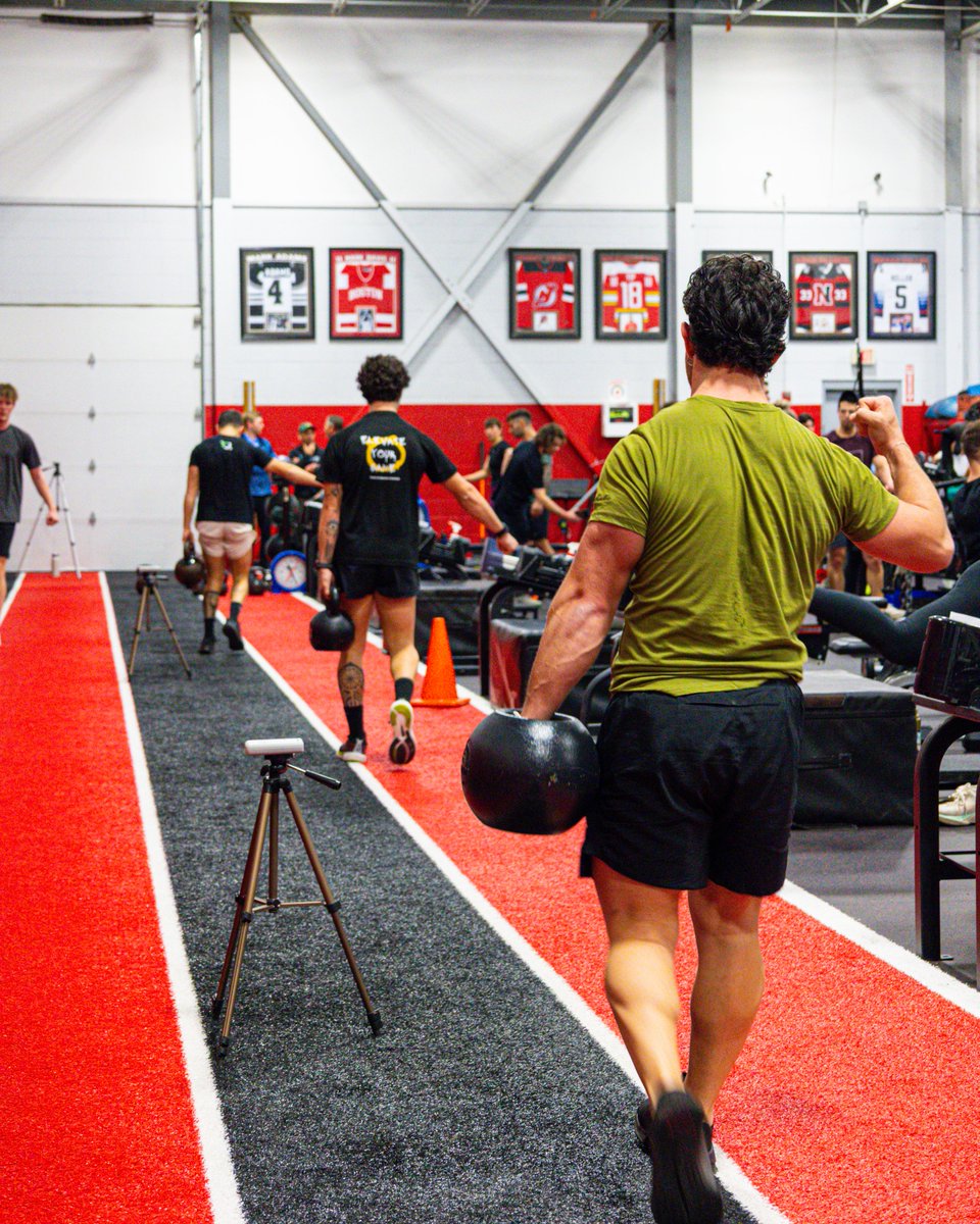 Mike Boyle Strength and Conditioning tweet media