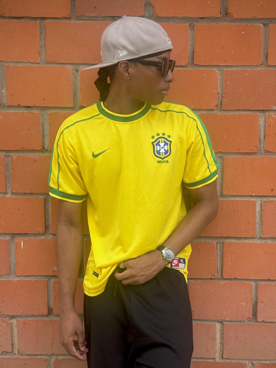 gamegearsbydemo's tweet photo. Brazil 1998 retro jerseys available💛
M-3XL
21,000 each
3,000 naira for customization
Swift delivery nationwide

Send a Dm right away to get yours https://t.co/Ur0CCy2l9a