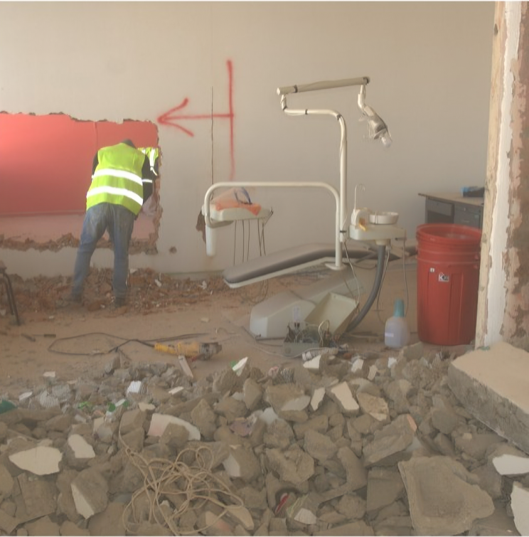 SNAI_Ec's tweet photo. 🥼#EjeSalud | #CPLCarchi N.°1
#Zona1 | En coordinación con la Dirección de Infraestructura del #SNAI se realiza la remodelación del Centro Médico. La obra contempla adecuaciones estructurales, instalación de nuevos equipos y mejoramiento del sistema de ventilación e iluminación. https://t.co/EvXlcoIeno