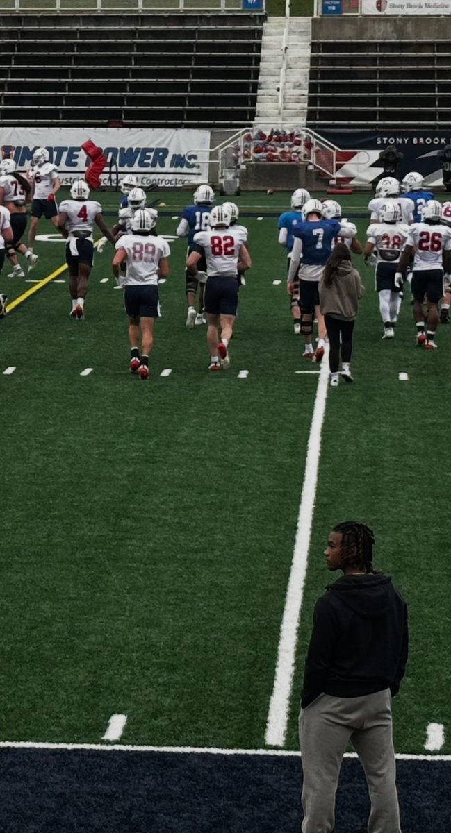 I had a great time at practice this morning <a href="/StonyBrookFB/">Stony Brook Football</a> What stood out most was the energy level of the players and coaching staff. Thank you  <a href="/ZurilHendrick/">Coach Z</a> for inviting me to visit! Great meeting <a href="/Coach_Mince54/">Damian Mincey</a> thank you <a href="/Matt_Oehl13/">Matt Oehl</a> for the campus tour. Great message from