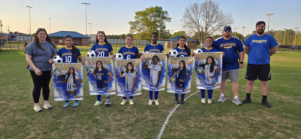 beauregard_hs's tweet image. BHS Soccer Senior Night: We are so proud of the leadership these young adults have shown on and off the field through the years! #AlwaysAHornet #BHSSoccer #Classof2025