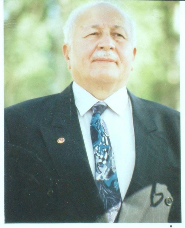 "Hakkın tesisi için çalışmamakla, batılın hakimiyeti için çalışmak arasında fark yoktur."

Prof. Dr. Necmettin Erbakan