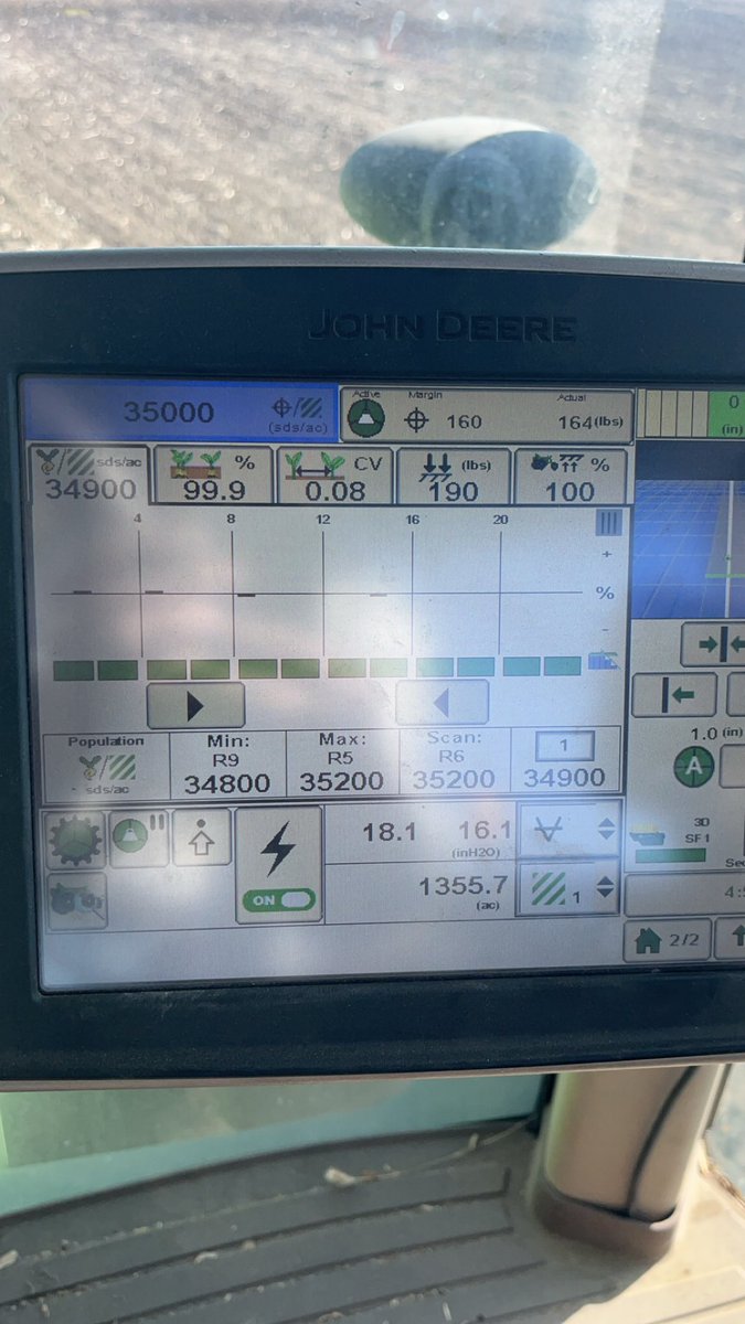 Chad_Spellman's tweet image. Small rounds sure plant nice through an exact emerge at 9 mph. #plant25
