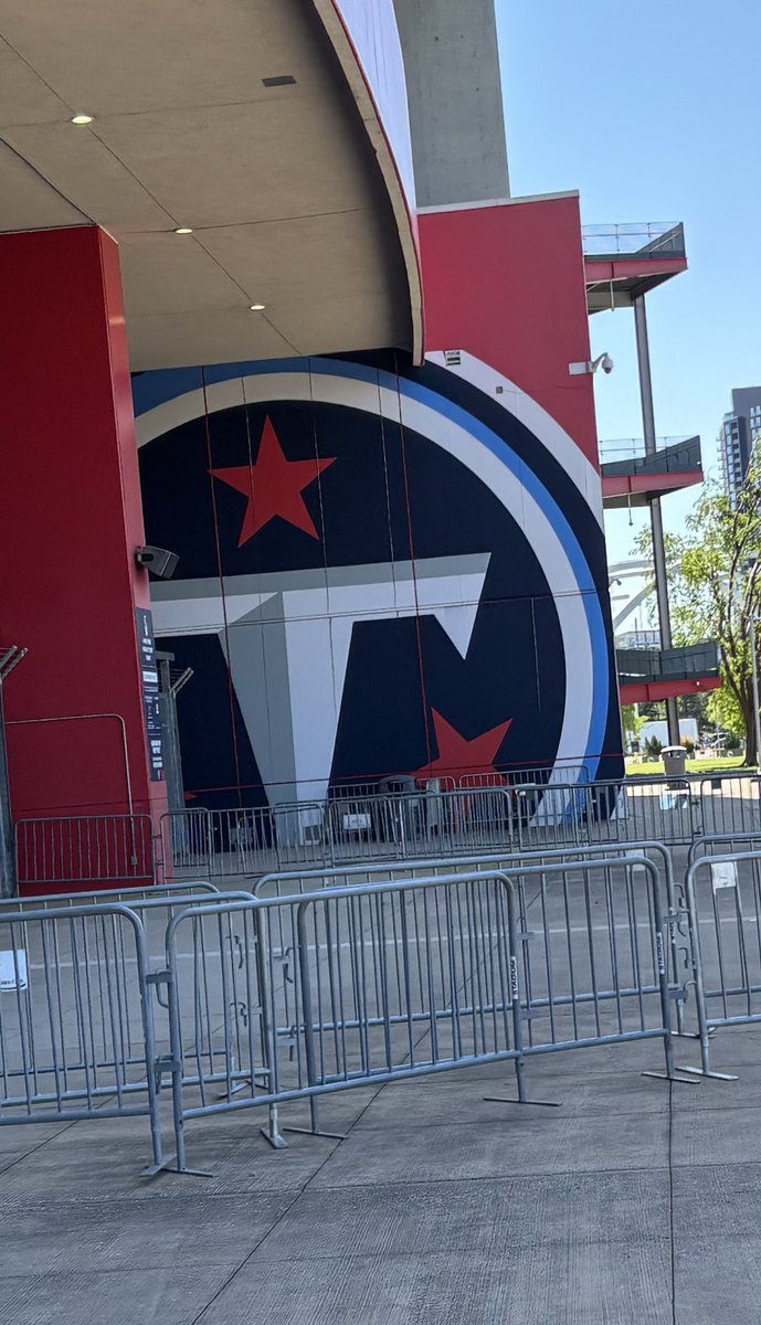 It was a great day in the Music City promoting our football student athletes! Special thanks to the <a href="/Titans/">Tennessee Titans</a> and <a href="/TFCAFootball/">TnFCA</a> for hosting a great event! #ALLIN