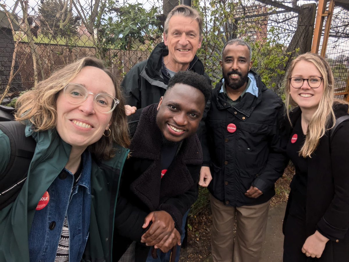Richard Olszewski (@olszewski_rjo) on Twitter photo What a top team!
Out this evening on the #LabourDoorstep in Fortune Green w/ <a href="/LornaLGreenwood/">Lorna Greenwood</a>, <a href="/EddieHanson/">Cllr Eddie Hanson - MBA, BSc</a>, <a href="/CescaReynolds/">Francesca Reynolds</a> and <a href="/suleiman_osman1/">Suleiman Osman</a>.
Good discussions with residents on traffic calming, the water industry, and Camden children’s and adult services rated ’Outstanding’. What a top team!
Out this evening on the #LabourDoorstep in Fortune Green w/ <a href="/LornaLGreenwood/">Lorna Greenwood</a>, <a href="/EddieHanson/">Cllr Eddie Hanson - MBA, BSc</a>, <a href="/CescaReynolds/">Francesca Reynolds</a> and <a href="/suleiman_osman1/">Suleiman Osman</a>.
Good discussions with residents on traffic calming, the water industry, and Camden children’s and adult services rated ’Outstanding’.