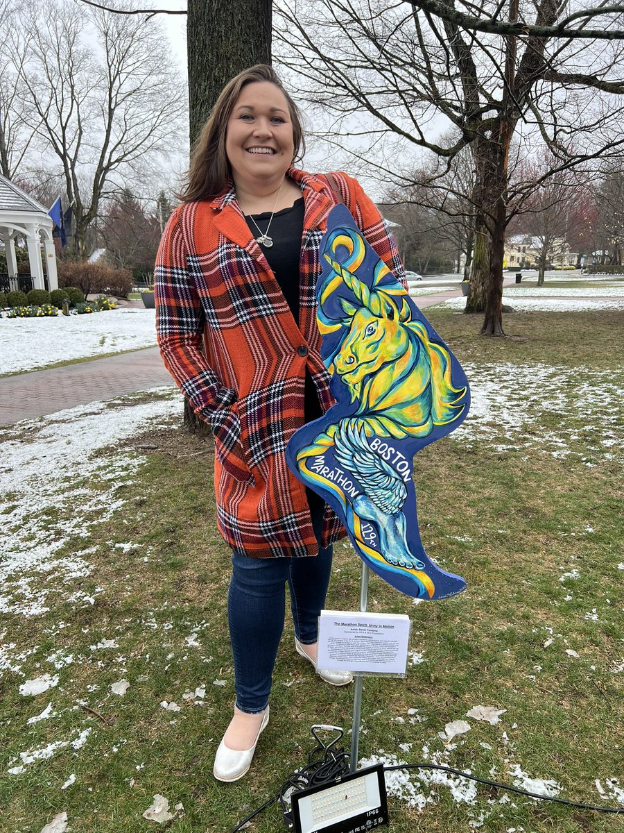 Ms. Tomkins had the opportunity to meet Bobbi Gibb, inspiring artist and first woman to run the Boston Marathon in 1966. This work is part of a fundraiser for the 26.5 foundation- 40 artworks are on display <a href="/hopartscenter/">Hopkinton Center for the Arts</a> for the starting line of the 129th Boston Marathon!