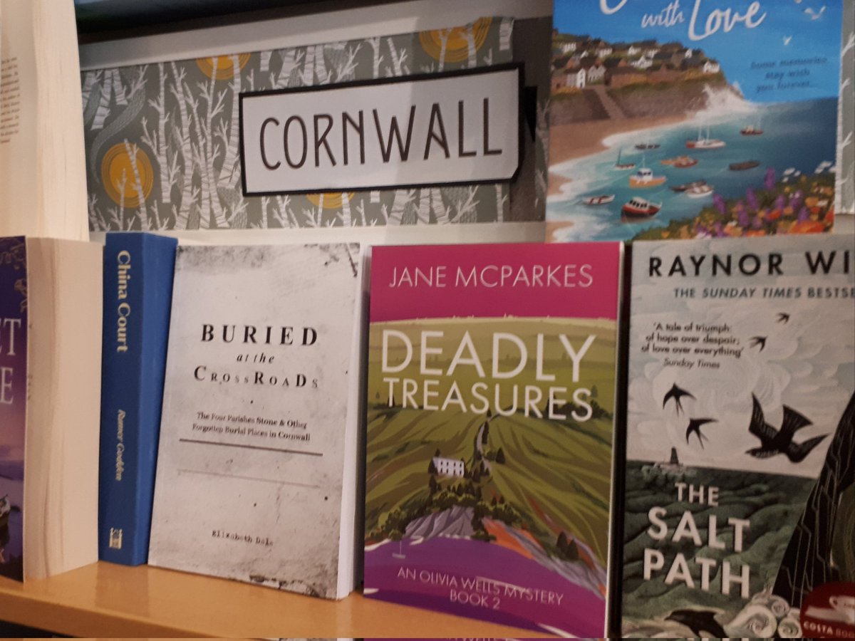 Just dropped off 10 copies of my book 'BURIED at the CROSSROADS' to Falmouth Bookseller today!
Pop in and grab a copy or if you are further afield you can order here:
cornishbirdblog.com/my-bookshop/