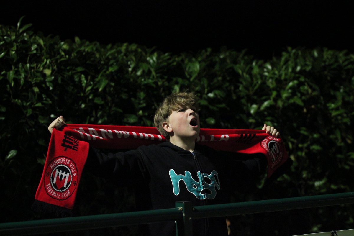 Images from tonight's stalemate between <a href="/HanworthVillaFC/">Hanworth Villa FC</a>  and <a href="/AscotUnitedFC/">Ascot United FC</a> in the <a href="/IsthmianLeague/">The Pitching In Isthmian League</a> South Central Division.
flickr.com/photos/stgeorg…
<a href="/NLprogs/">Non-League Programmes</a> <a href="/NonLeaguePaper/">The Non-League Paper</a> <a href="/NonLeagueCrowd/">Non League Crowds</a> <a href="/FootballinMiddx/">Middlesex Federation Football</a>