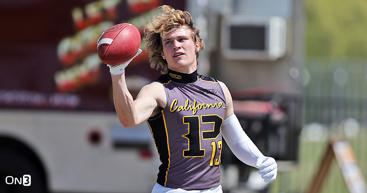Before returning to Athens for G-Day on Saturday, Miami had Georgia 4-star WR commit Vance Spafford on campus for a couple of days. 

The Hurricanes are making a run at the playmaker out of Mission Viejo (Calif.).

The latest: on3.com/news/miami-is-… (On3+)