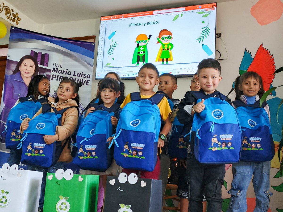 FIMLM's tweet photo. #FimlmColombia 🇨🇴 | Niños de Nariño aprenden a cuidar el medio ambiente.

Hasta los municipios de Barbacoas, La Cruz, San Pablo y Buesaco, llegó el mensaje de Hormy y sus amigos sobre el cuidado de la naturaleza y cómo reciclar. 

Igualmente, los niños recibieron kits escolares. https://t.co/iCHT7gt6se