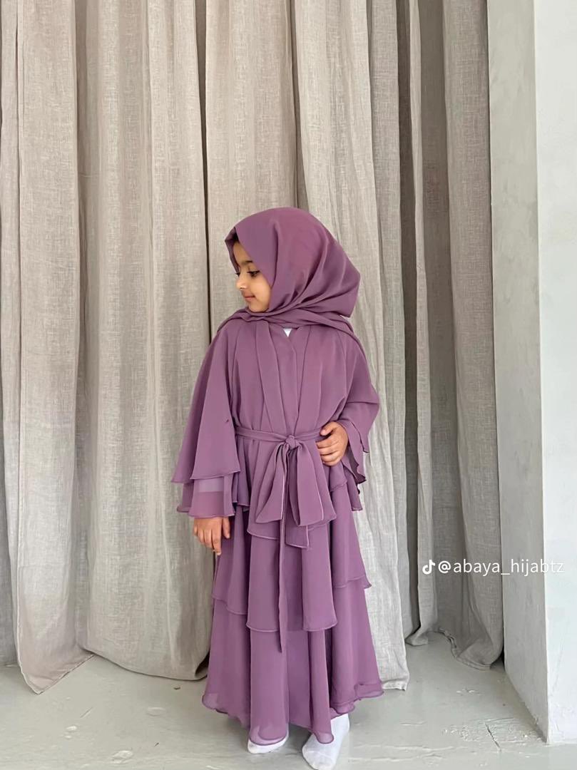 HauwaLau's tweet photo. I beg you in the name of God don’t pass without retweeting my hustle please 🥹🙏🏽
          ✨KIDS ABAYAS✨
          Available on ground.

Wholesale: Dm 

Price: 13k only. 

Location: Kano 

WhatsApp:09125182179 
    Snooze you loose. https://t.co/I8pNvBNOLF