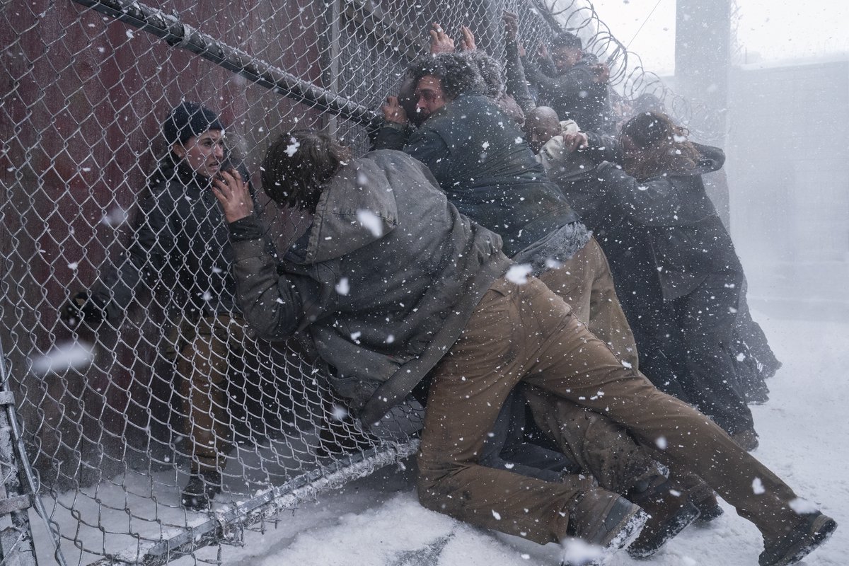 TheLastofUsNews's tweet image. New stills of #TheLastOfUs Season 2 Episode 2