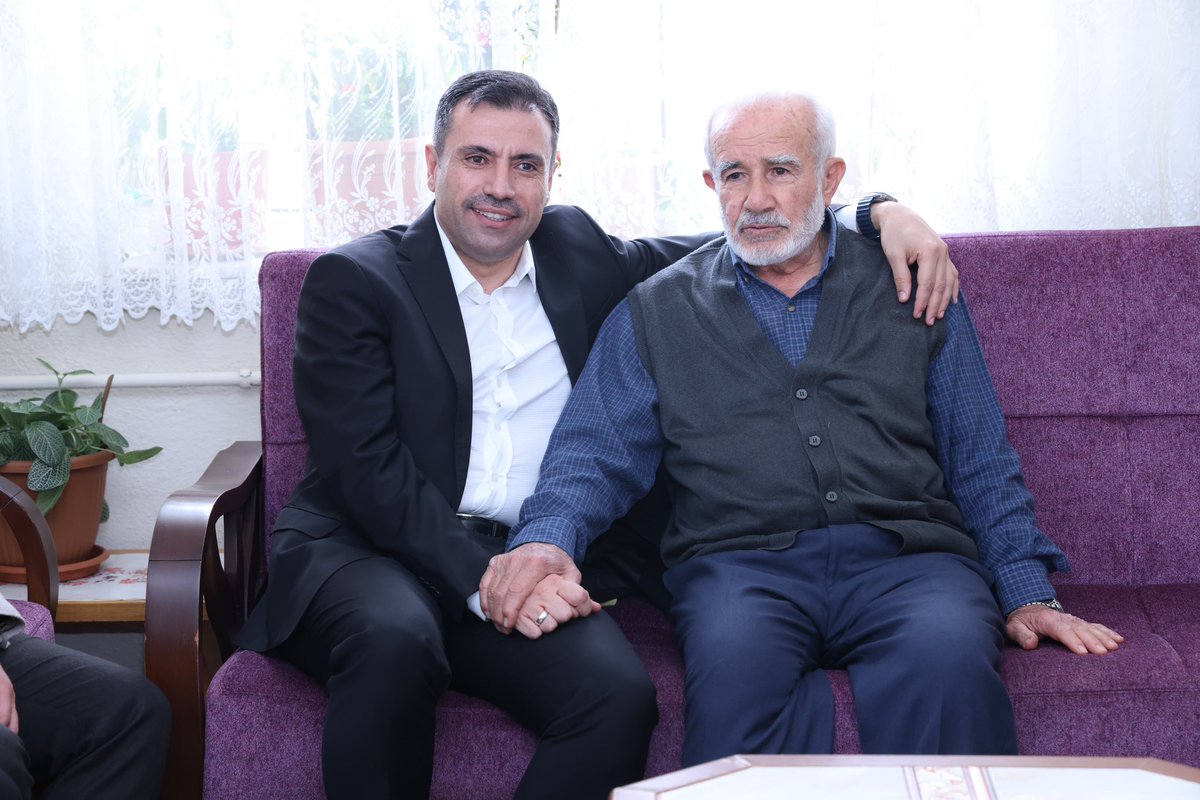 fatihozgokcen's tweet photo. AK Parti Ereğli teşkilatımıza yıllarca emek vermiş önceki dönem ilçe başkanlarımız; Ersin Yalama, İbrahim Büyüktorun, Abdullah Çetinkaya, Recep Arlı, Ömer Eğer ve Abdulkadir Düzen’i ziyaret ettik.

Dava bilinciyle, samimiyetle ve fedakârlıkla bu kutlu yürüyüşe katkı sunan başkanlarımıza gönülden teşekkür ediyorum.