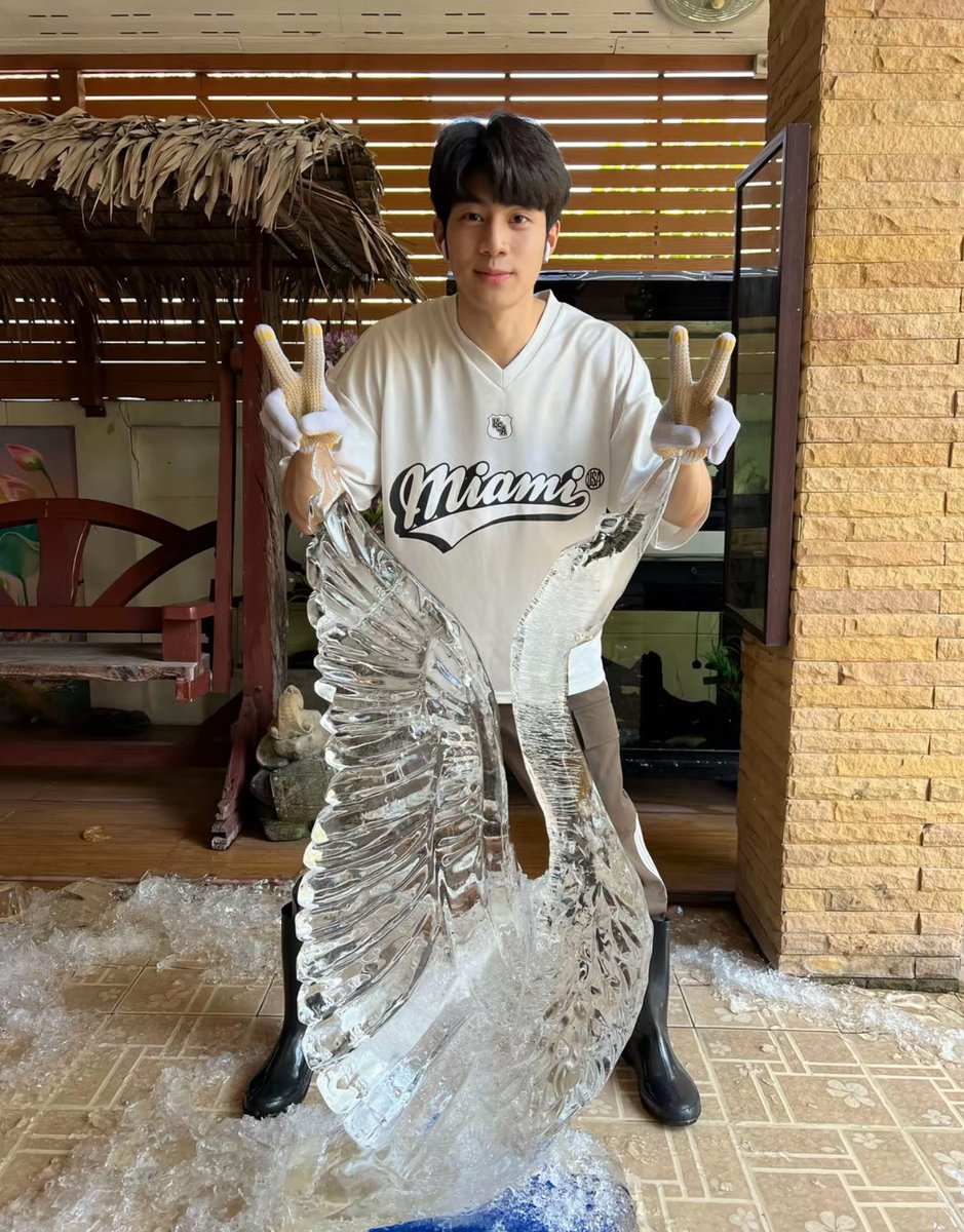 ` 마 크 잭 슨 . tweet media