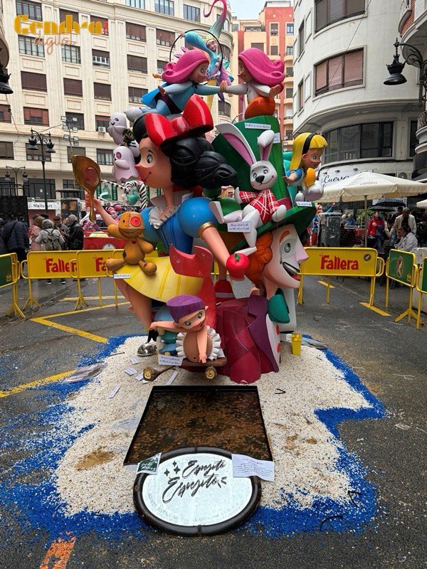 8º PREMIO SECCIÓN 2

FALLA INFANTIL SAN VICENTE-PERIODISTA AZZATI

ARTISTA: SANTI MUÑOZ

LEMA: ESPEJITO, ESPEJITO