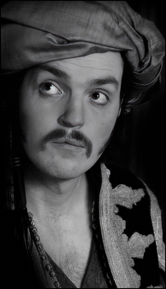 Sharonmuskebear's tweet photo. #TomBurke
#TomForTuesday
#ADollopOfDolokhov π
#NotMyEdit π https://t.co/AFe6mDx7p4