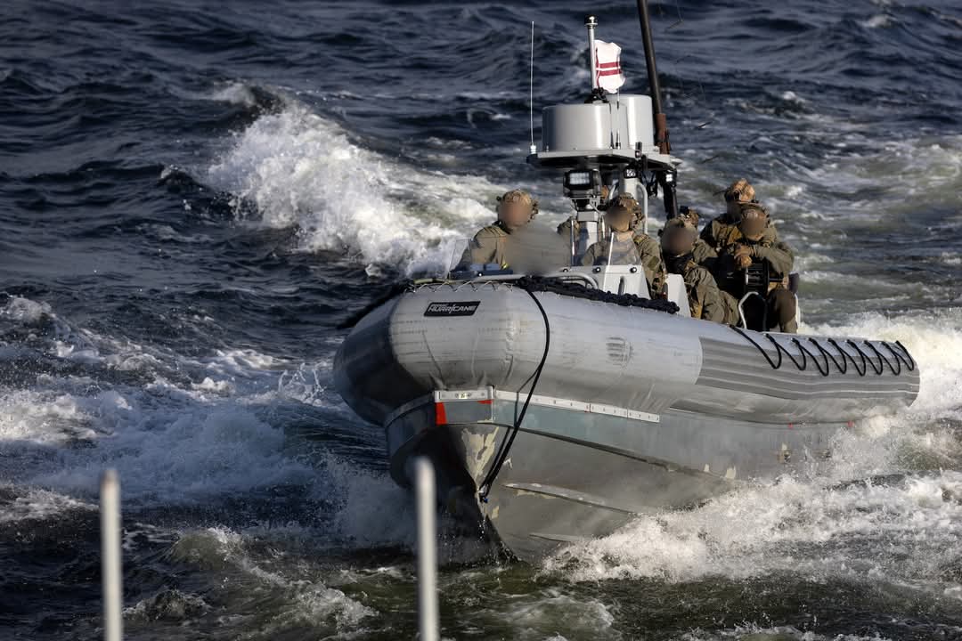 NATO NFIU Latvia (@nfiu_latvia) on Twitter photo 🇱🇻⚓ The Latvian Navy is on constant patrol, protecting critical underwater infrastructure as part of NATO’s military activity "Baltic Sentry".
📷 Gatis Dieziņš <a href="/AizsardzibasMin/">AizsardzībasMin.</a>
#StrongerTogether <a href="/hqmncne/">HQ Multinational Corps Northeast</a> <a href="/NATOJFCBS/">NATO Allied Joint Force Command Brunssum - JFCBS</a> 🇱🇻⚓ The Latvian Navy is on constant patrol, protecting critical underwater infrastructure as part of NATO’s military activity "Baltic Sentry".
📷 Gatis Dieziņš <a href="/AizsardzibasMin/">AizsardzībasMin.</a>
#StrongerTogether <a href="/hqmncne/">HQ Multinational Corps Northeast</a> <a href="/NATOJFCBS/">NATO Allied Joint Force Command Brunssum - JFCBS</a>