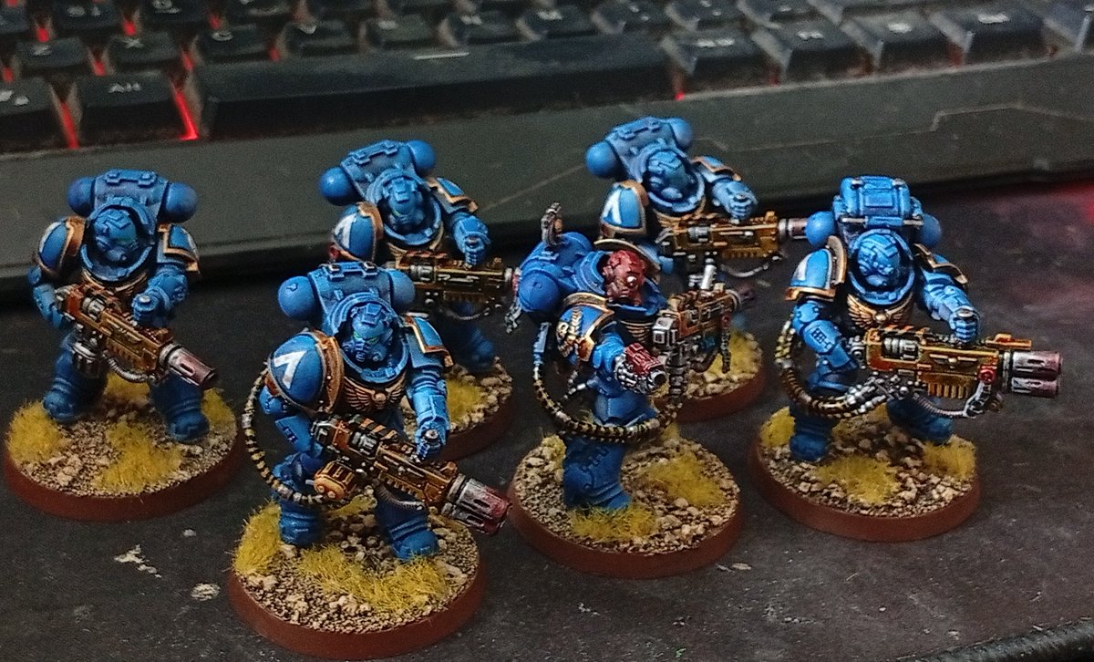 Erradicators preparats per rebentar camions de la horda Orka