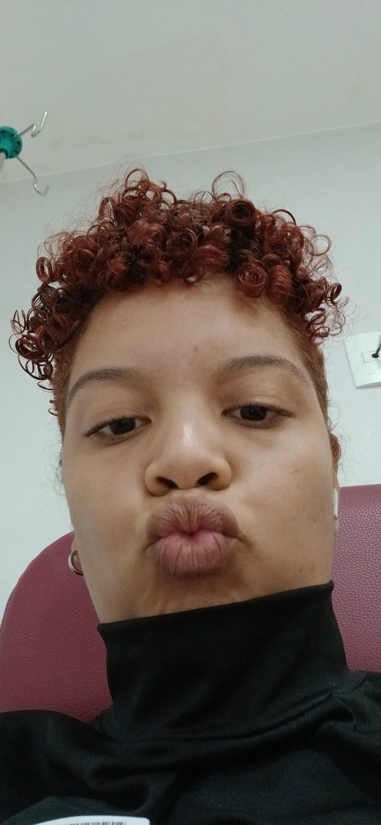 seliganaelo's tweet photo. Eu: fml tô melhorando 
Eu tbm: https://t.co/JLDLCuws1h