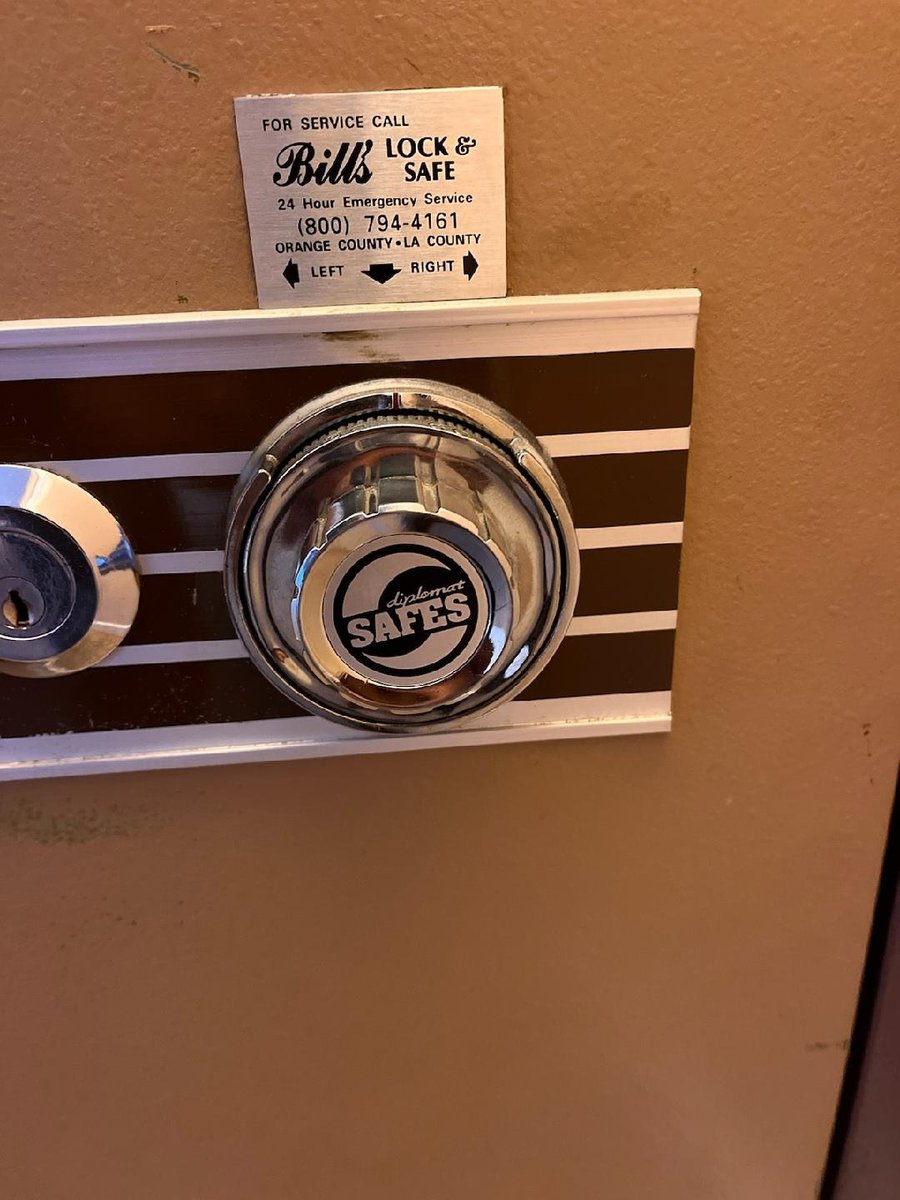 ComlockSecurity's tweet image. One of our locksmiths found this classic Bill&apos;s Lock and Safe sticker—still rocking the same phone number and same family after all these years. We’re like that old lock you just can’t pick—stubborn, reliable, and here to stay!📷