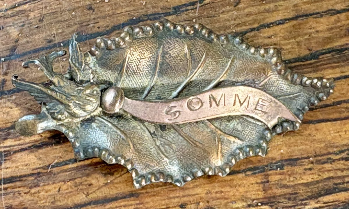 Collector_dan's tweet image. New pickup; a Somme sweetheart brooch made of copper; ivy and swallow motif.