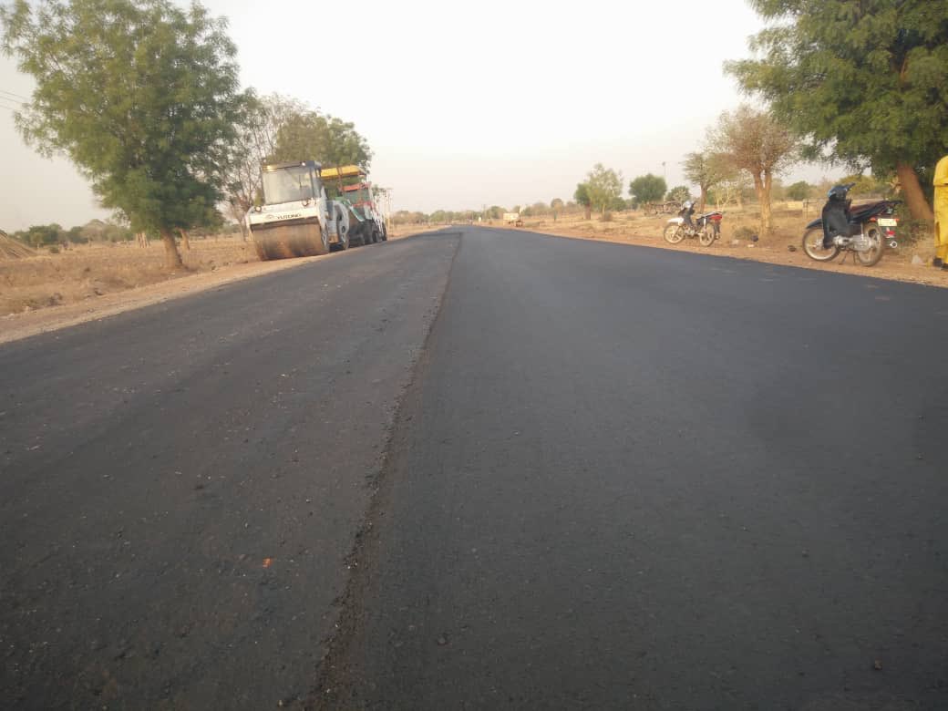 ibrahimado__'s tweet image. Rural Development: Ongoing construction of a 70km road from Madobi to Yako to Kwanar Dangora by Gov. Abba K. Yusuf. 

#AbbaIsWorking.