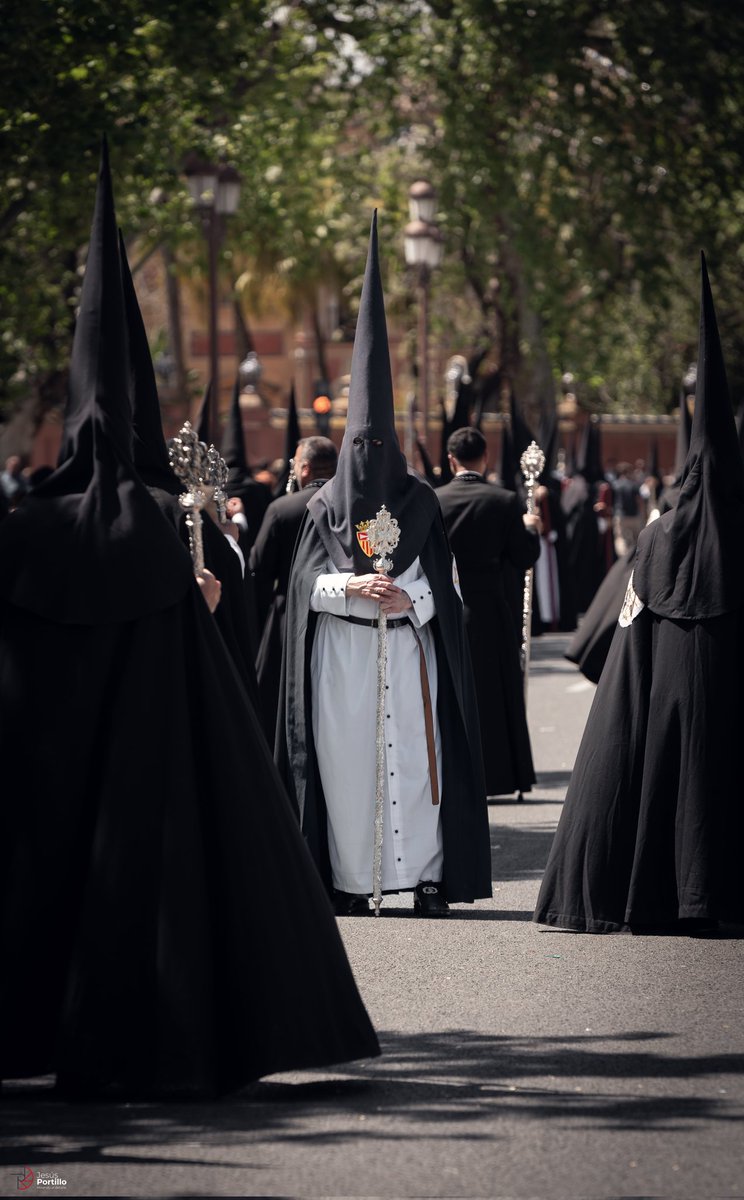 Mirandoeldetall's tweet photo. Nᴜᴇsᴛʀᴏ Pᴀᴅʀᴇ Jᴇsᴜ́s Cᴀᴜᴛɪᴠᴏ
(Hermandad de Santa Genoveva)
2/2
#ssantasevilla25 #SantaGenoveva25 #mirandoeldetalle #Sevilla #TDSCofrade #Cautivo #tirodelinea #cofrade https://t.co/egRmIh7baS