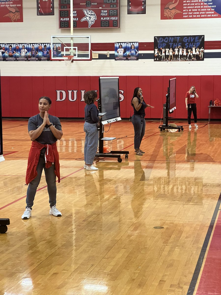 Dulles High School (@dhs_vikings) on Twitter photo Shout out to <a href="/dullesccra/">DullesCCRA</a> Dr. Williams & our counseling team for putting on a Class of 2026 workshop this afternoon! Shout out to <a href="/dullesccra/">DullesCCRA</a> Dr. Williams & our counseling team for putting on a Class of 2026 workshop this afternoon!