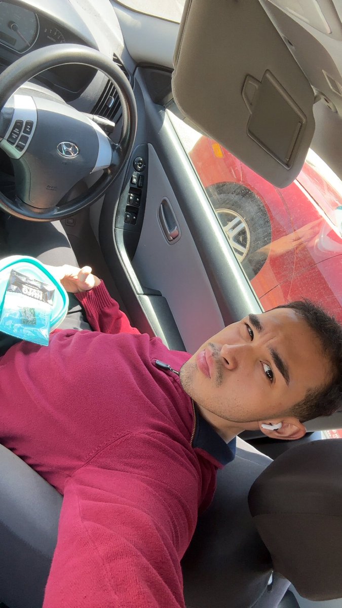 gaghaf's tweet photo. eating my lunch in my car #biggums https://t.co/Nxrlqoc1PF