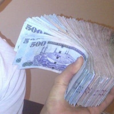 سحب على 15,000 ريال موزعه على فائزين 

الفائز الأول : 5000 ريال 
الفائز الثاني : 5000 ريال 
الفائز الثالث : 5000 ريال
الشروط بسيطة :
- ريتويت لهذي التغريدة
- متابعة 

رتوتواوتابعوا هالحساب وبإذن الله انها من نصيبكم 💙..
#استبعاد_خريجين_جامعه_سطام 
#الكويت 
#السلطان_هيثم_بن_طارق