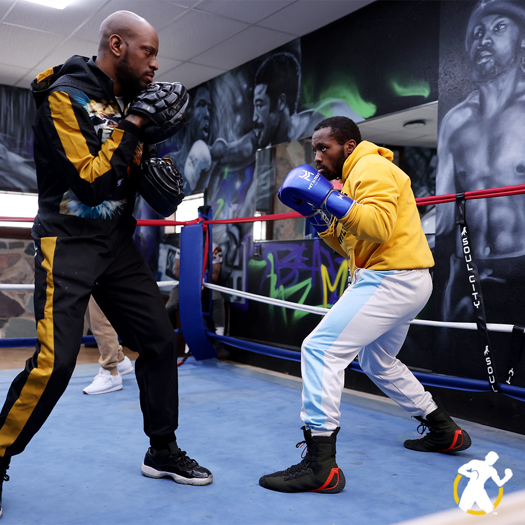 🔥𝐂𝐋𝐄𝐕𝐄𝐋𝐀𝐍𝐃 𝐌𝐀𝐃𝐄🔥

💥 Tickets still available to see Charles "𝐁𝐚𝐝 𝐍𝐞𝐰𝐬" Conwell THIS Saturday in Oceanside, CA! 🥊
🎟️: bit.ly/42bt7FT