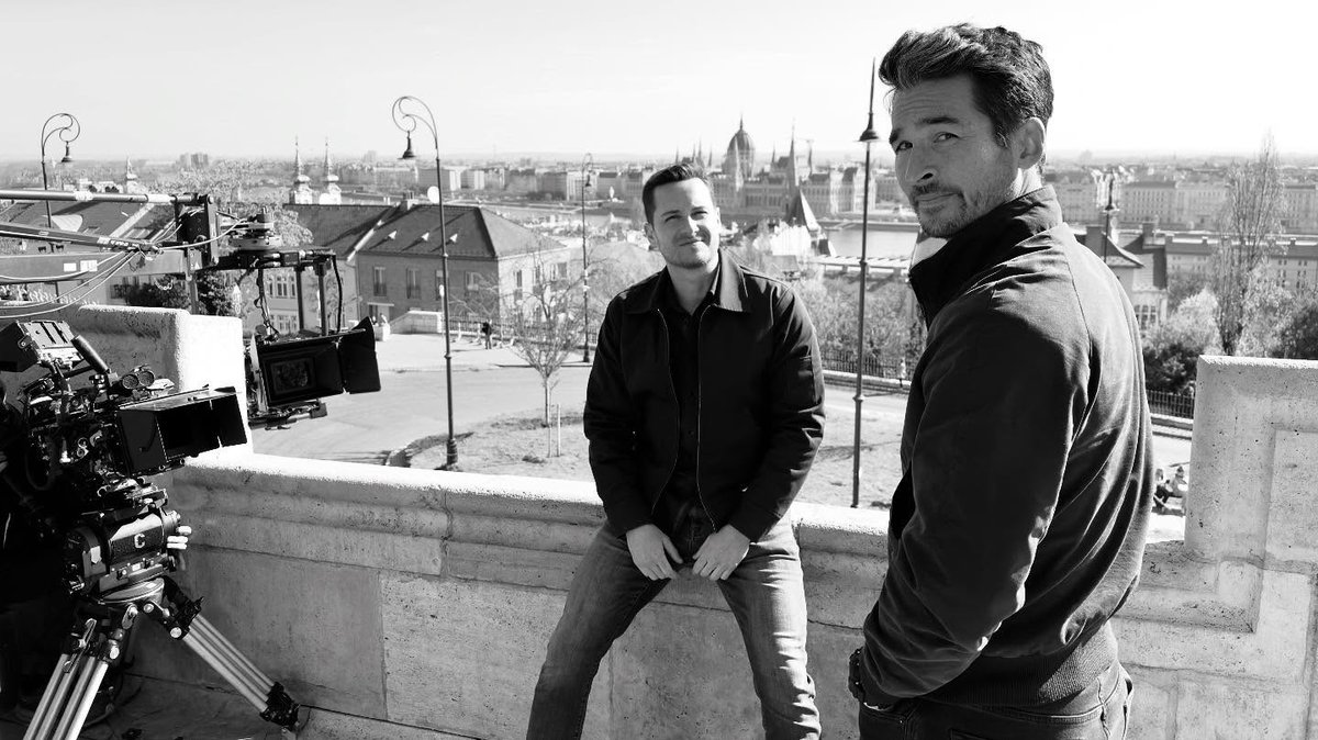 Ocelotl_Mx's tweet photo. 🎥 FBI: international Ep418
Jesse &amp; Jay Photo BTS🎬
🤳JH©

#FBIInternational #LoneWolf #SeriesFinale
#S04E18 #BTS_FBIInt418 #BTSInternational
#JesseLeeSoffer #JayHaiden 
#WesMitchell #TylerBooth #FlyTeam✈️
#FBIFam #TheFBIs #DickWolfUniverse https://t.co/7Cf881BclC