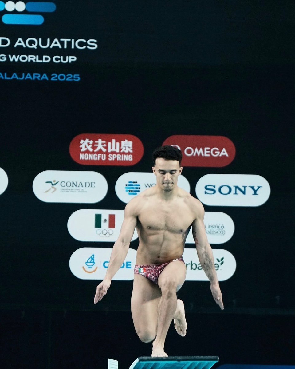 COM_Mexico's tweet photo. Rumbo a Beijing: los clavadistas mexicanos van con todo por la Súper Final

Tras grandes actuaciones en Guadalajara y Windsor, la delegación mexicana, encabezada por @gabyagundez00 y @JuanCelaya -olímpicos en París 2024-se alista para competir en la Súper Final de la Copa del Mundo de Clavados, del 2 al 4 de mayo en China.

#TodosSomosOlímpicos