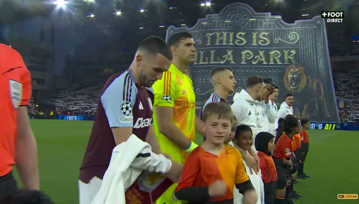 Pourquoi la musique de l'Europa ? 😂