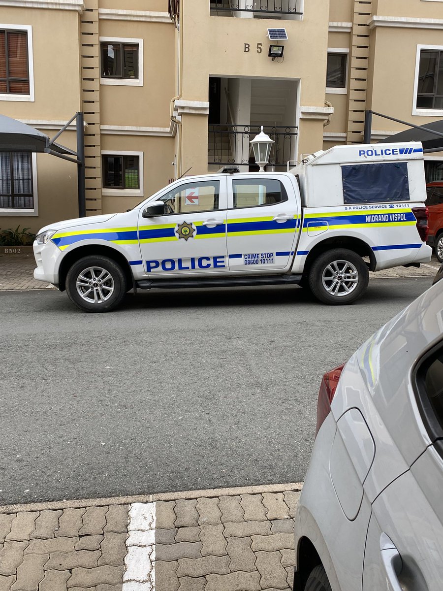 _ThaboKhiba's tweet image. Footage of Mjinja arrest in Midrand 
#watchcrime @NewsroomAfrica1 @Abramjee