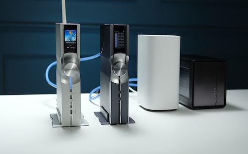 Todd Anderson (@avwoofer) on Twitter photo SilentPower Debuts Optically Isolated Network Switch for Audiophiles and Integrators
READ: avnirvana.com/threads/silent…
<a href="/SilentPoweriFi/">SilentPower by iFi</a> <a href="/ifiaudio/">iFi audio</a> <a href="/AV_NIRVANA/">AV NIRVANA</a> #hometheater #avnews #avtweeps #music #movies #homeCinema #audiophile SilentPower Debuts Optically Isolated Network Switch for Audiophiles and Integrators
READ: avnirvana.com/threads/silent…
<a href="/SilentPoweriFi/">SilentPower by iFi</a> <a href="/ifiaudio/">iFi audio</a> <a href="/AV_NIRVANA/">AV NIRVANA</a> #hometheater #avnews #avtweeps #music #movies #homeCinema #audiophile