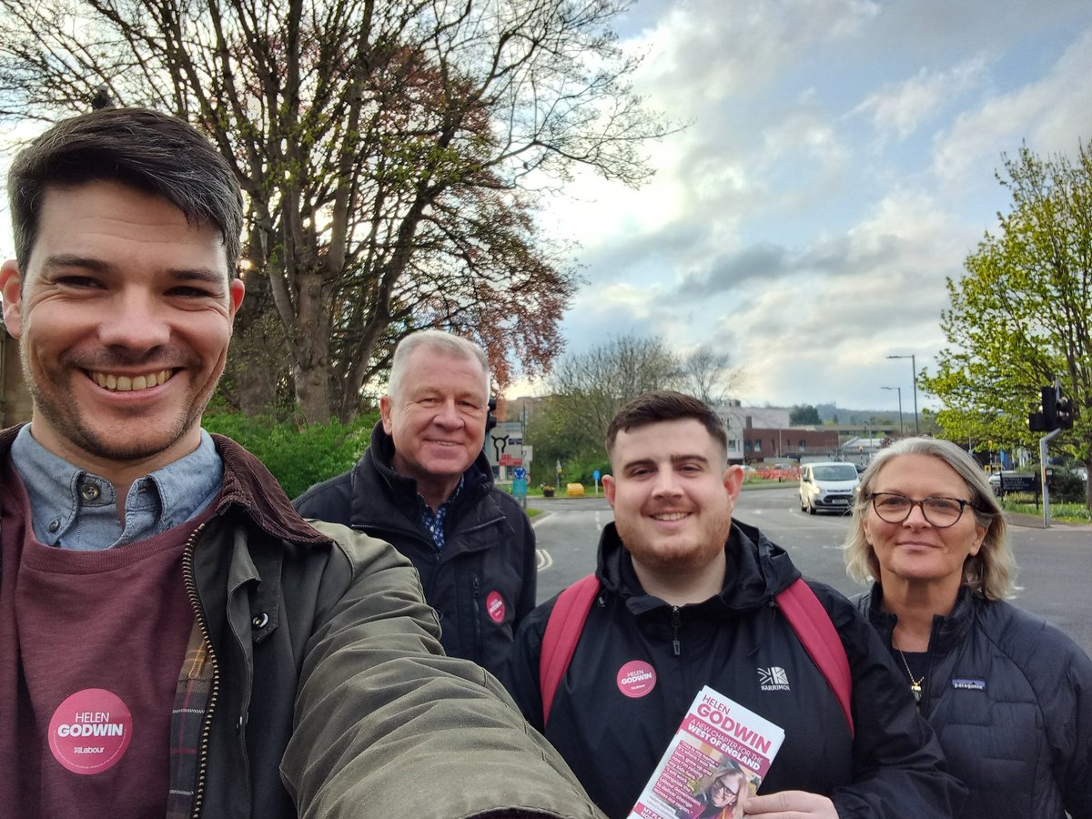 Braving the showers in Newbridge this eve to spread the good word about <a href="/helengt76/">Helen Godwin</a>