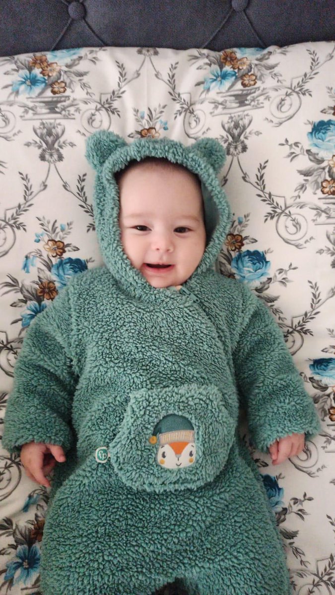 “Normal doğum “ diyorsunuz, siz bizim çocuklarımıza normal bir yaşam garanti edebiliyor musunuz?Torunum Asude 8 gün enkaz altında kaldı,enkazdan çıkardığımızda annesinin kollarındaydı.minik bedeninde darbe yoktu,açlıktan mı susuzluktan mı yoksa soğuktan donarak mı son nefesini