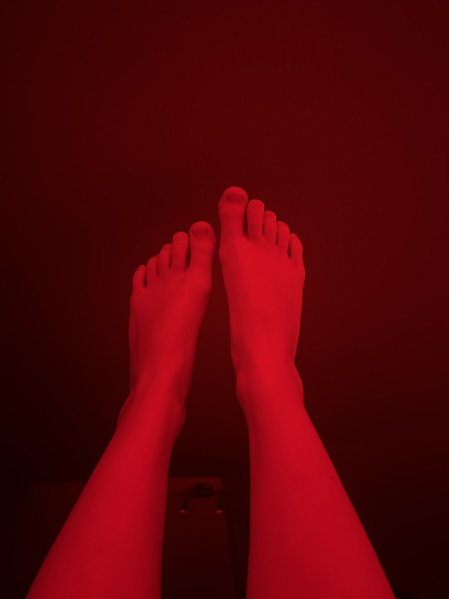 DomDevilleof's tweet photo. Beautiful in red…
Soft, seductive, and dangerously evil.
These feet don’t just tease — they own you.

#FootFetish #EvilGoddess #RedLightVibes #FeetWorship #GoddessFeet #DangerouslySexy #FootDomination #Femdom https://t.co/92D3UWLeJV