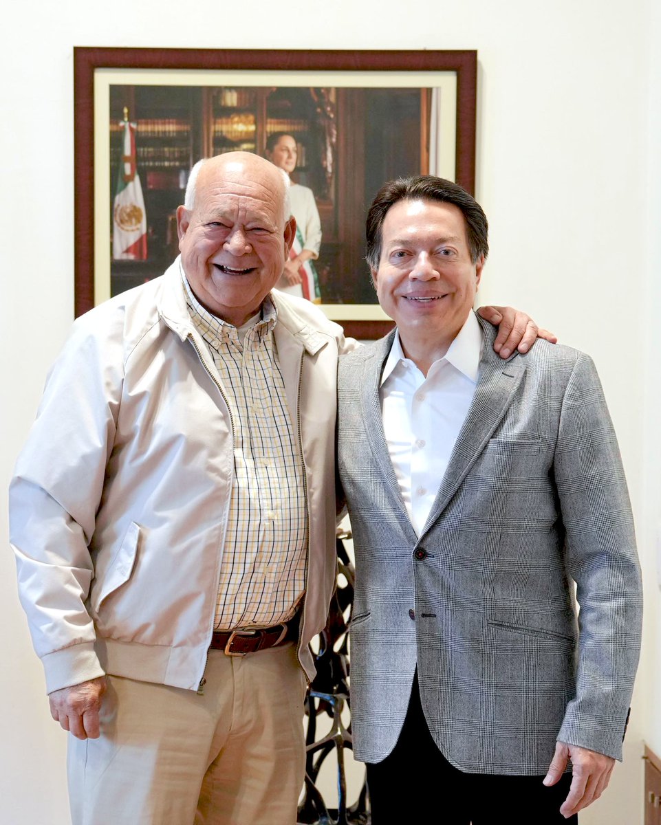 El Gobernador <a href="/VictorCastroCos/">Víctor Castro</a> se reunió hoy con el titular de <a href="/SEP_mx/">SEP México</a> <a href="/mario_delgado/">Mario Delgado</a> a  quien agradeció  "la disposición de trabajar en conjunto para mejorar las condiciones de maestras y maestros de Baja California Sur". #BCS