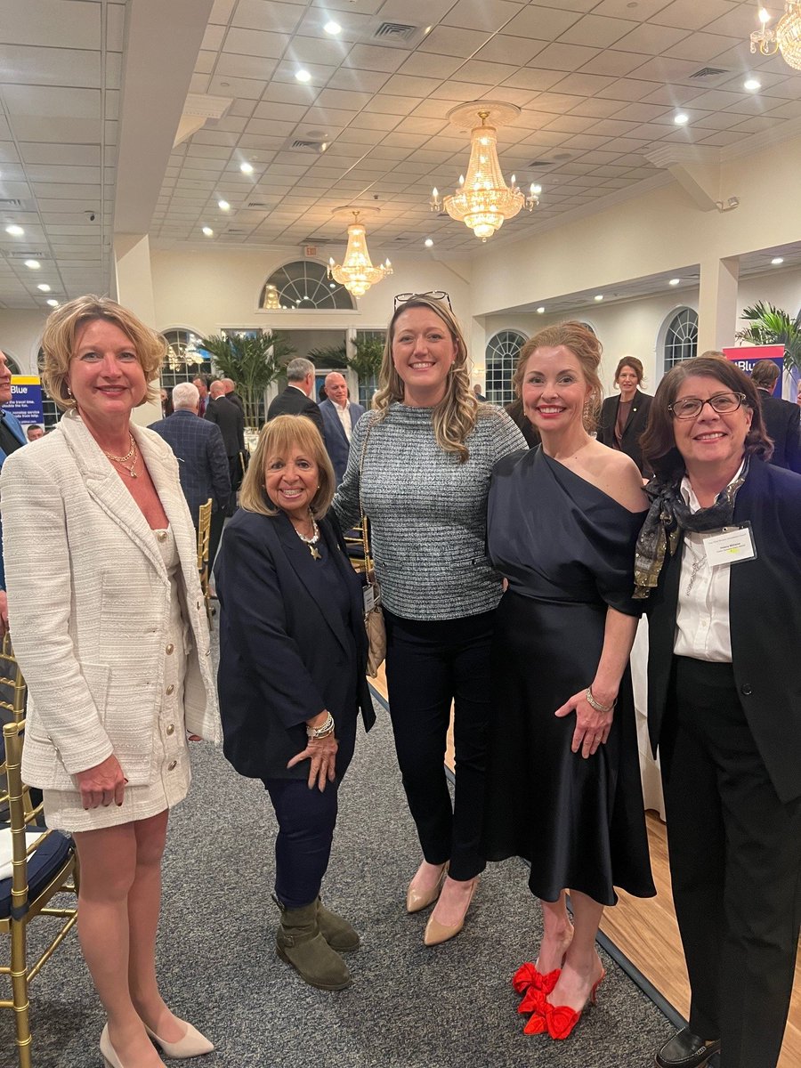EmpireGS's tweet photo. Erin King Sweeney, Eckert Seamans 
Helena Williams, Former Chief Deputy County Executive for Nassau County &amp; LIRR President 
Hon. Peter King, Former House Representative https://t.co/Yp2J3TGIo8